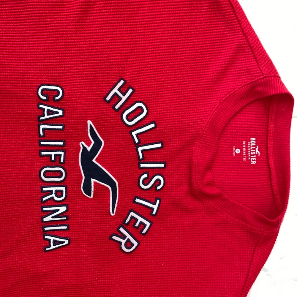 Hollister boyfriend Tee sweater